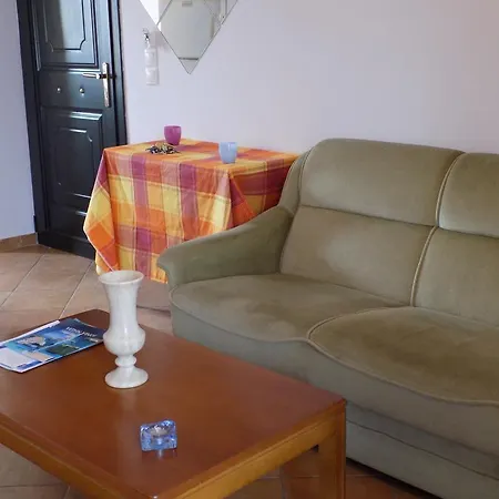 Kolona Lixúri