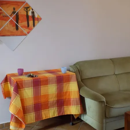 Apartman Kolona Lixúri